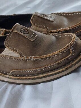 Ariat Women's Shoes/loafers - Size 5.5 B - leather upper - brown